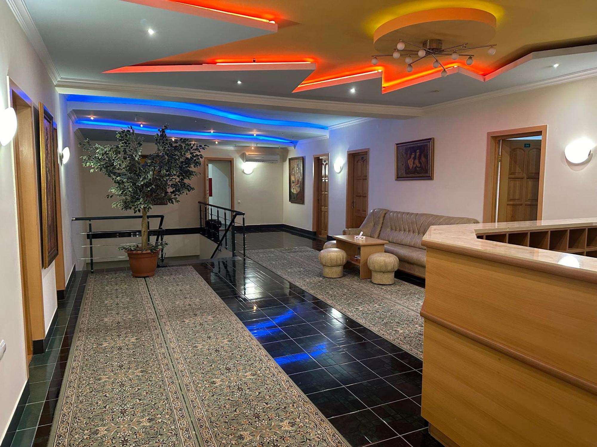 Lalaner Hotel Sziszian Kültér fotó