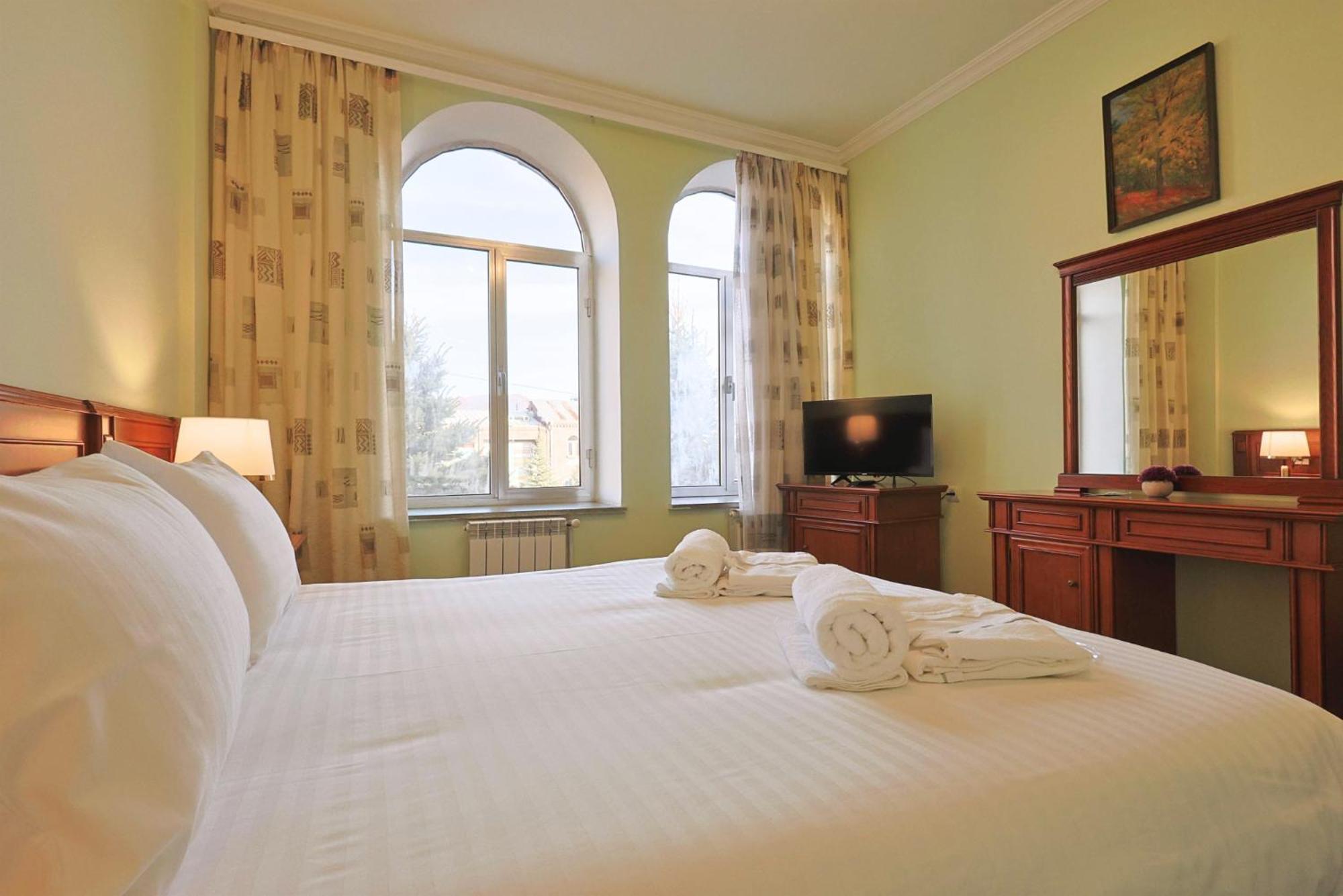 Lalaner Hotel Sziszian Kültér fotó