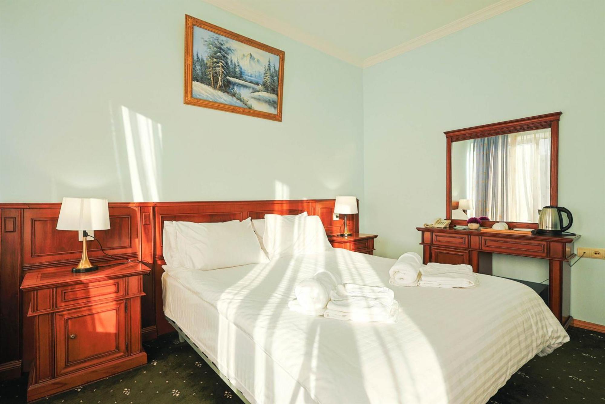 Lalaner Hotel Sziszian Kültér fotó